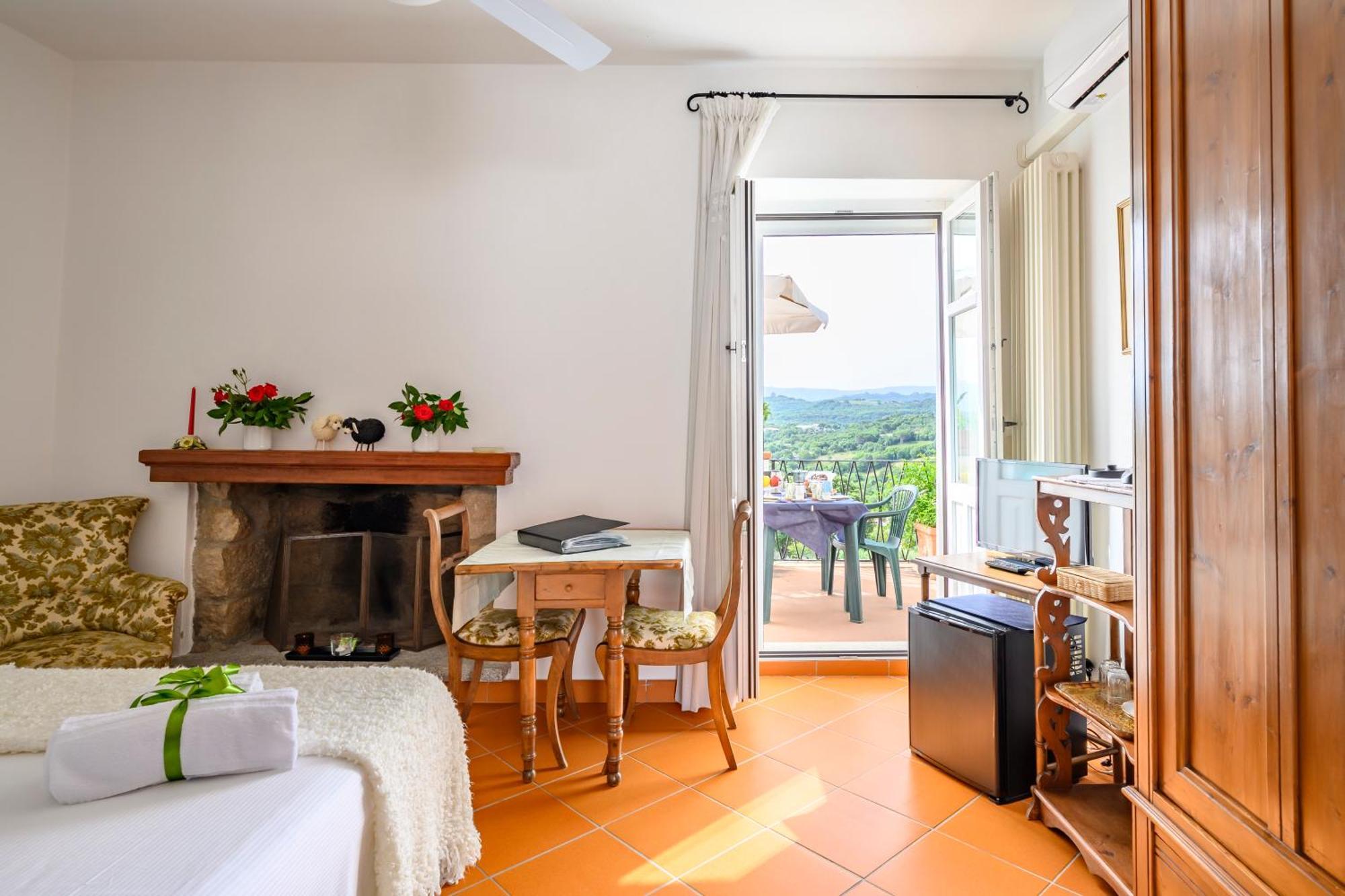 La Vignaredda - Residenza Di Charme Hotell Aggius Exteriör bild