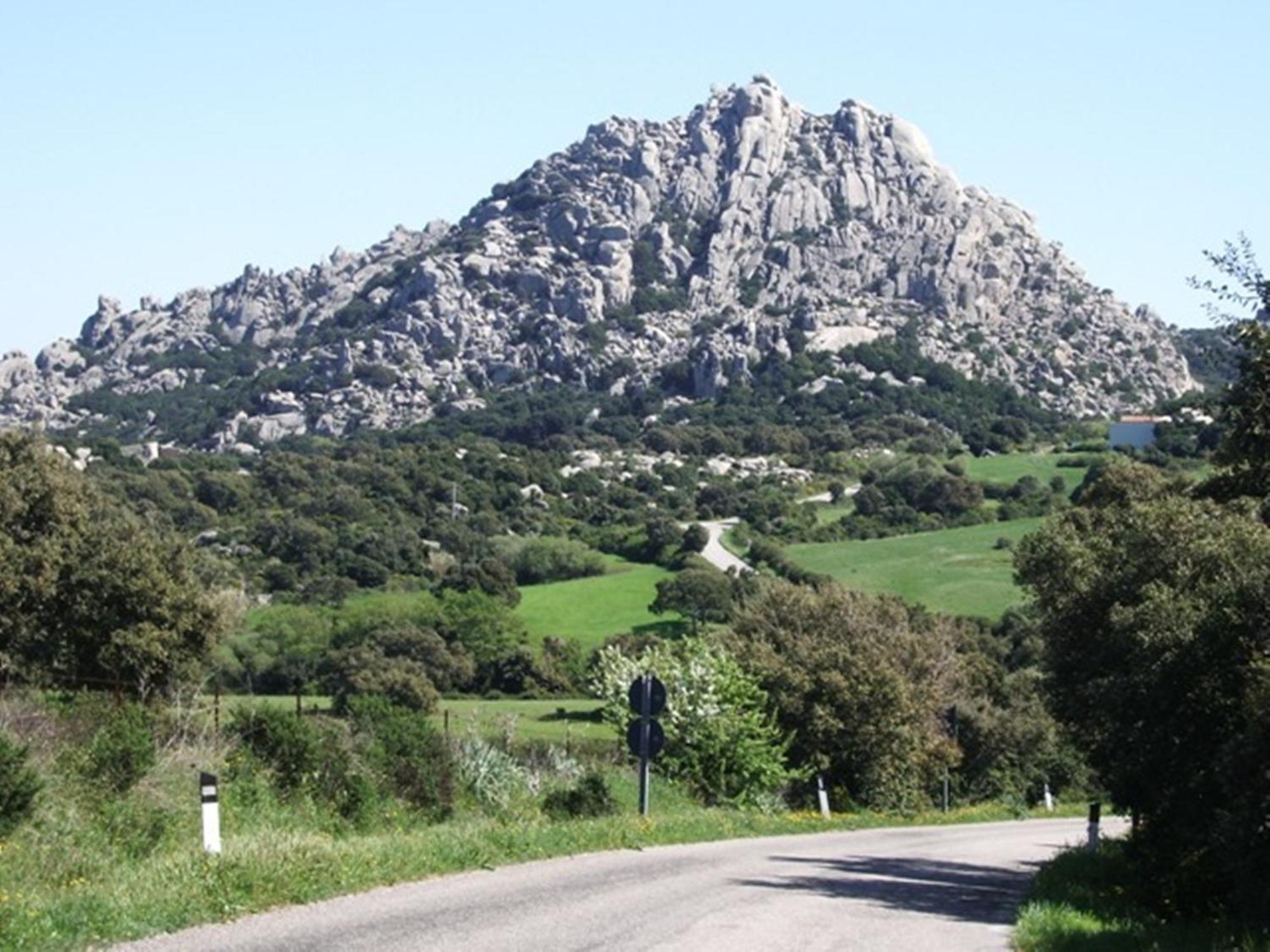 La Vignaredda - Residenza Di Charme Hotell Aggius Exteriör bild